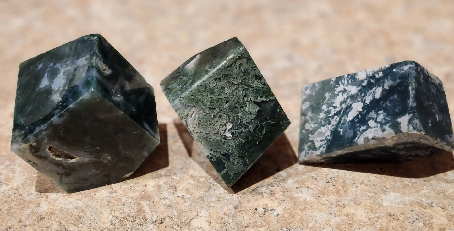 Freeform Moss Agate, Crystal Collection, Alter Decor, Alter, Crystal Store, Grounding Crystals, Crystal Protection, Crystal Shop, Crystals Etsy