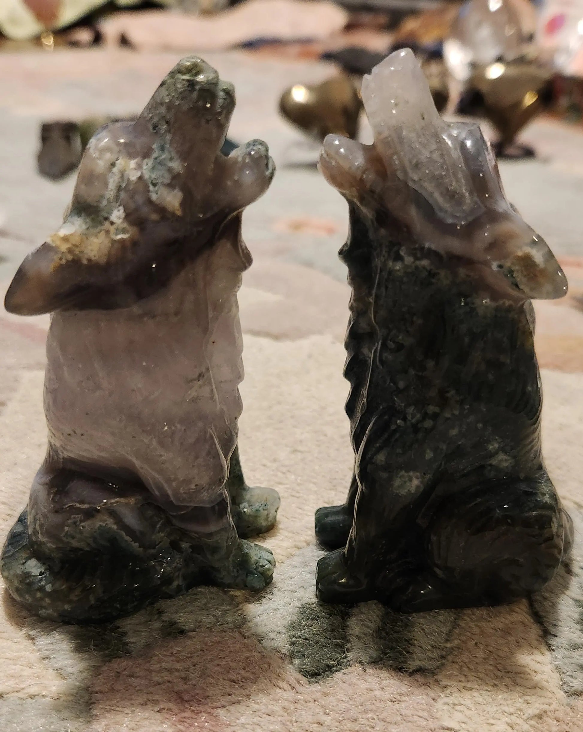 Moss Agate Wolf Carving, Howling Wolf Carving, Moss Agate Animal Carving, Carved Crystal Wolf,Chalcedony,Tranquility and Emotional Balance Etsy